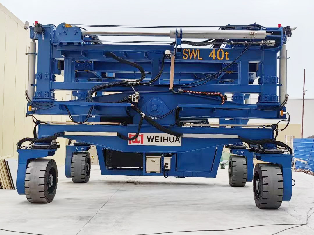 集装箱跨运车 集装箱跨运车